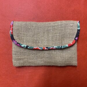Busta porta oggetti in raffia